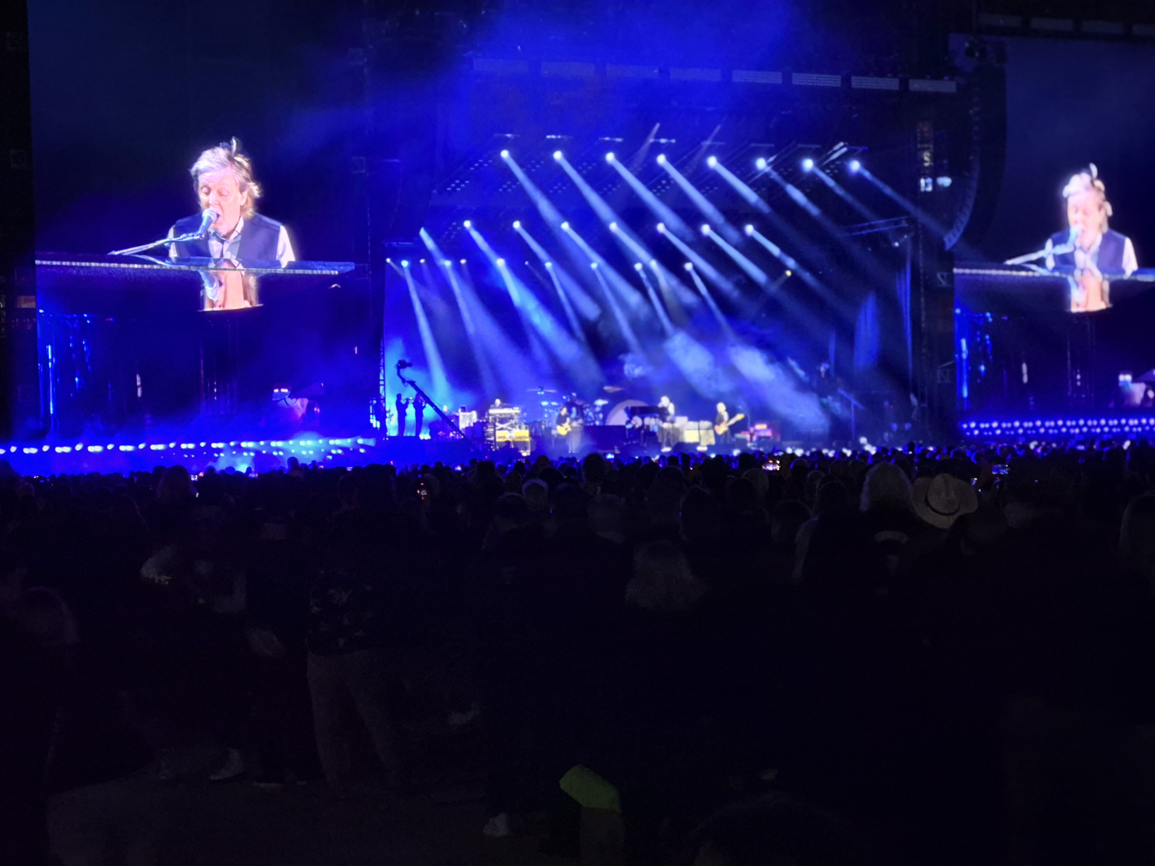 PaulMcCartney2025-10-11BeerFieldDenverCO (10).jpg